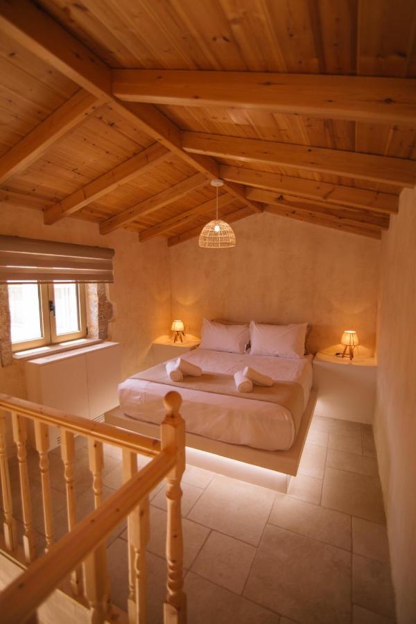 Mani Luxury Suites And Studios In Gytheio With Private Pools Extérieur photo
