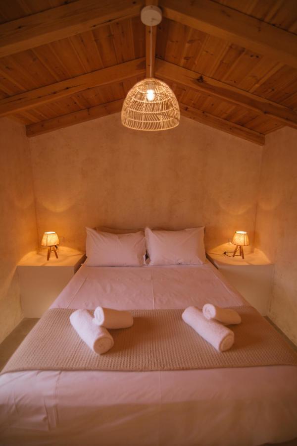 Mani Luxury Suites And Studios In Gytheio With Private Pools Extérieur photo